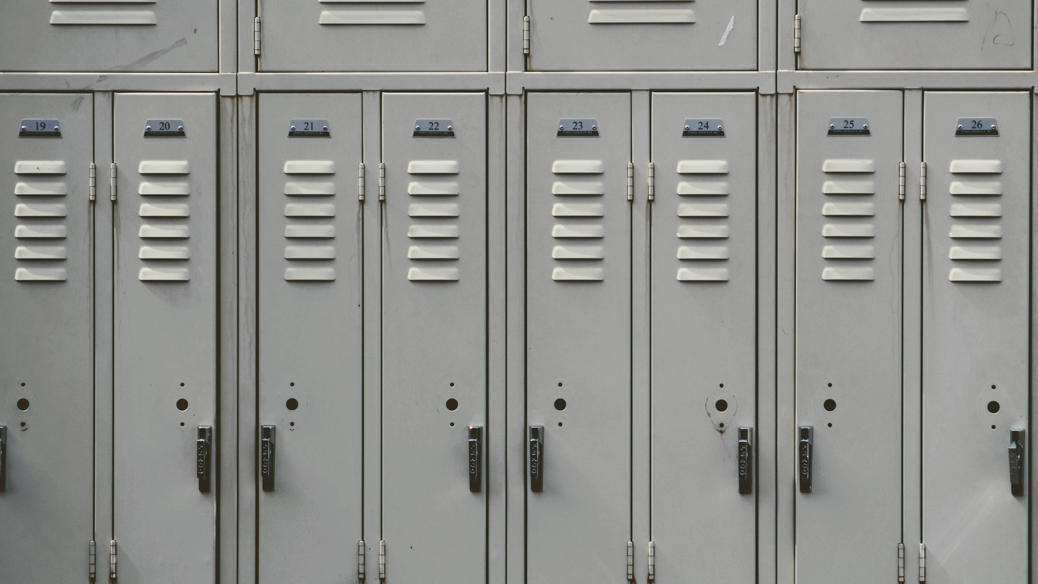 93_lockers